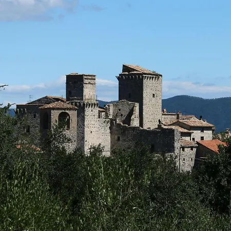 Stunning Castle In Gualdo Cattaneo With Shared Swimming Pool Tatil Evi *
