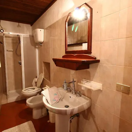 Stunning Castle In Gualdo Cattaneo With Shared Swimming Pool Bastardo