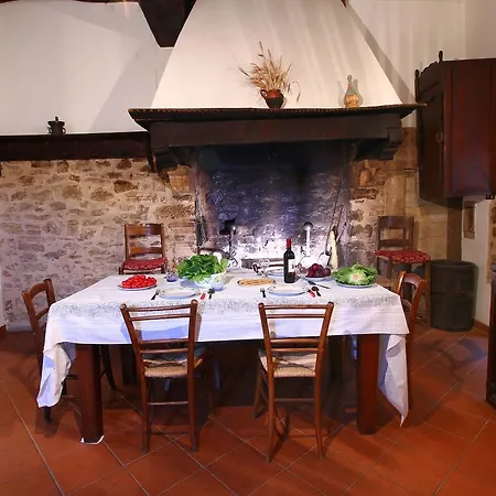 Stunning Castle In Gualdo Cattaneo With Shared Swimming Pool Bastardo